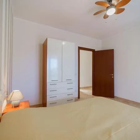 Apartment Nisportino Nisporto