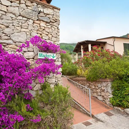 Apartment Nisportino *